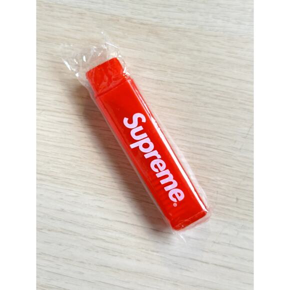 Supreme Logo Print Toothbrush - NEW - Picture 1 of 2